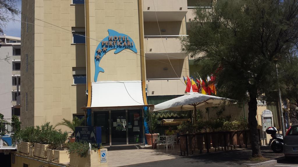Perticari Hotel Pesaro Bagian luar foto