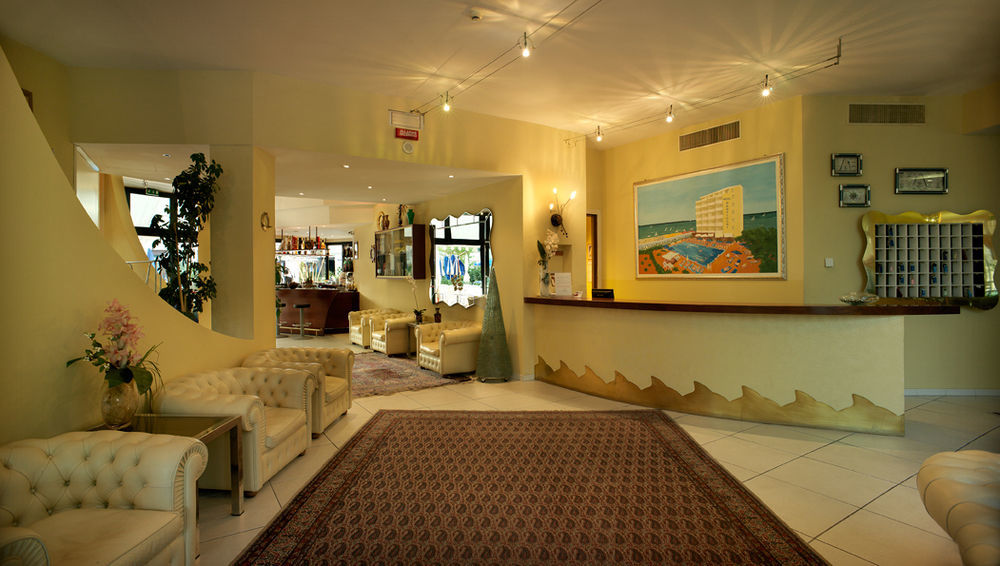 Perticari Hotel Pesaro Bagian luar foto