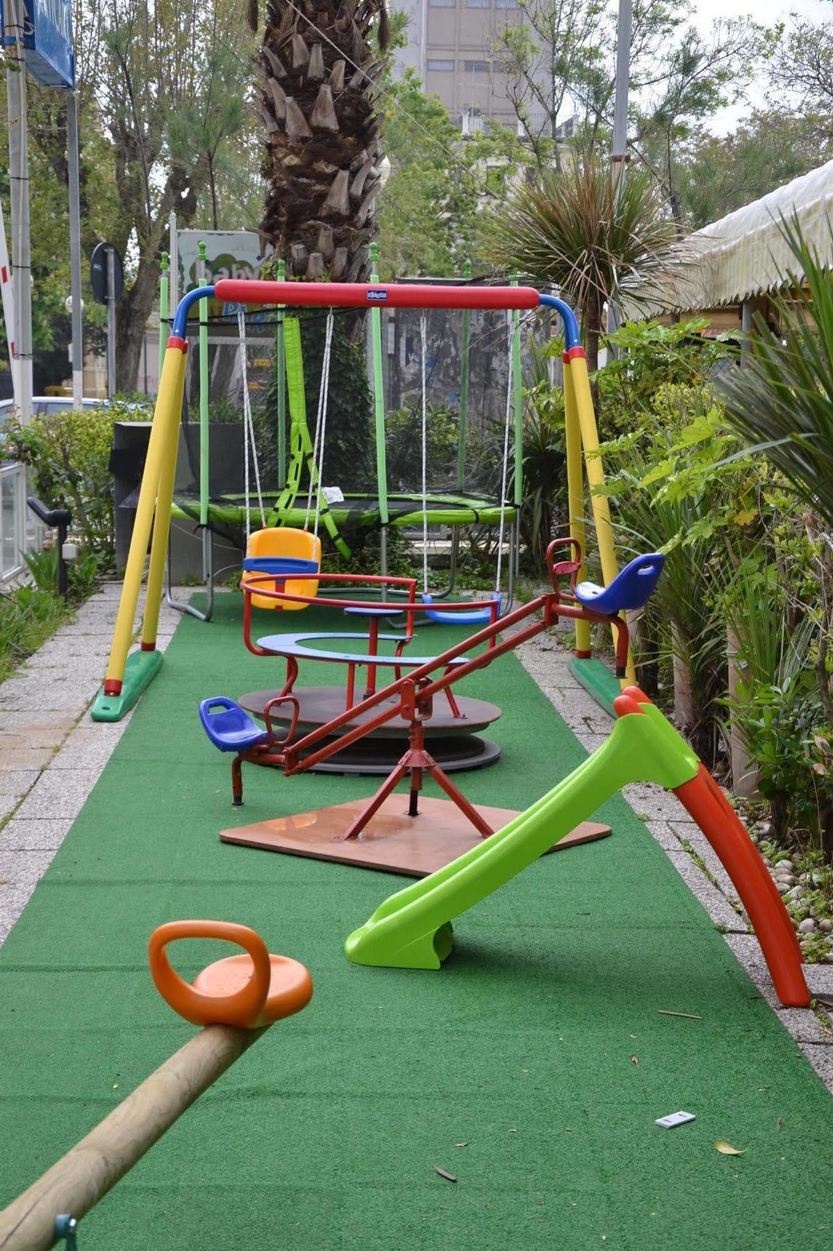Perticari Hotel Pesaro Bagian luar foto